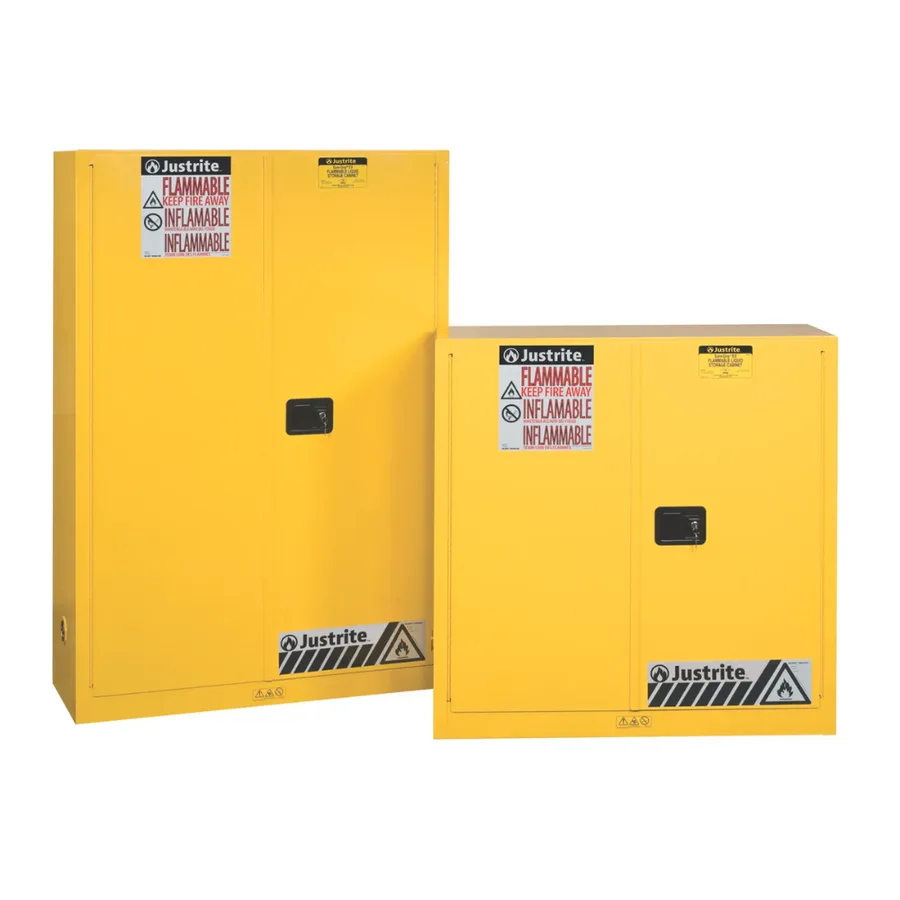 Armario de seguridad manual para 114 litros de inflamables, 109 x 46 x 112 cm — Producto en uso