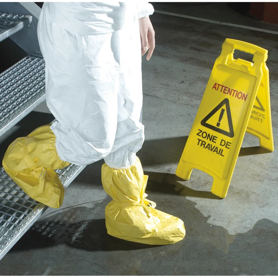 Par de cubrezapatos de protección química Tychem®C. — Imagen del producto